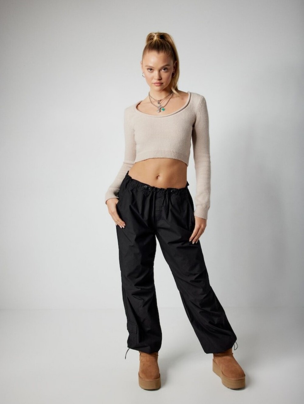 Garage Pazton Parachute Pants Sz Medium In Jet Black